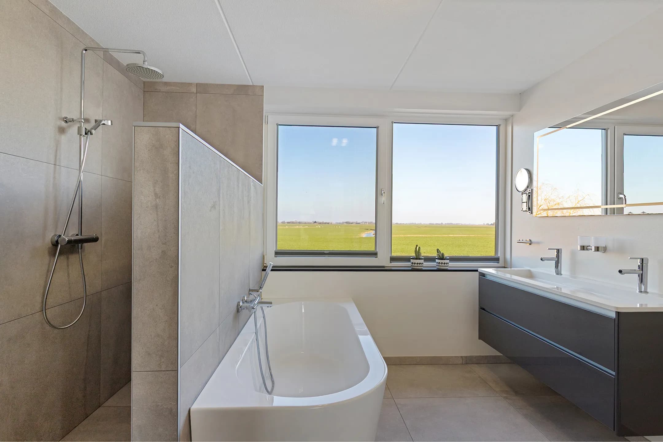 De kunst van materiaalcombinaties in de badkamer