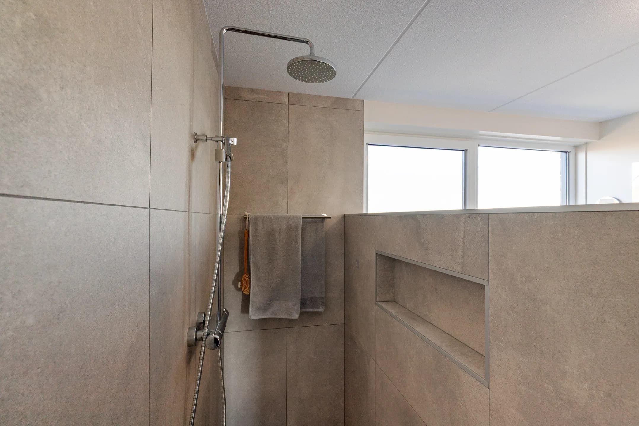 Lichtontwerp als fundament van badkamerbeleving